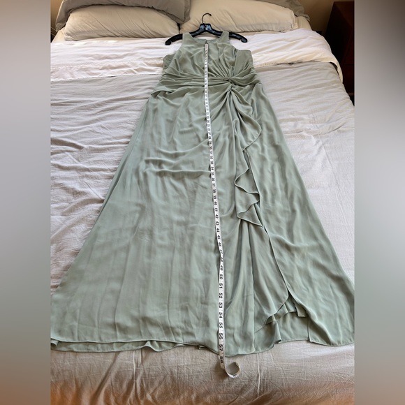 NWT! David’s Bridal High-Neck Bridesmaid or Prom Dress in Dusty Sage - Picture 5 of 7